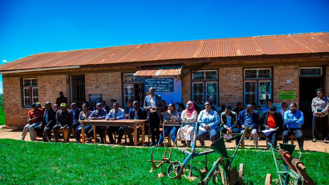 WAKULIMA WA NJOMBE WAHAMASISHWA KULIMA ZAO LA PARACHICHI KWA SOKO LA KIMATAIFA